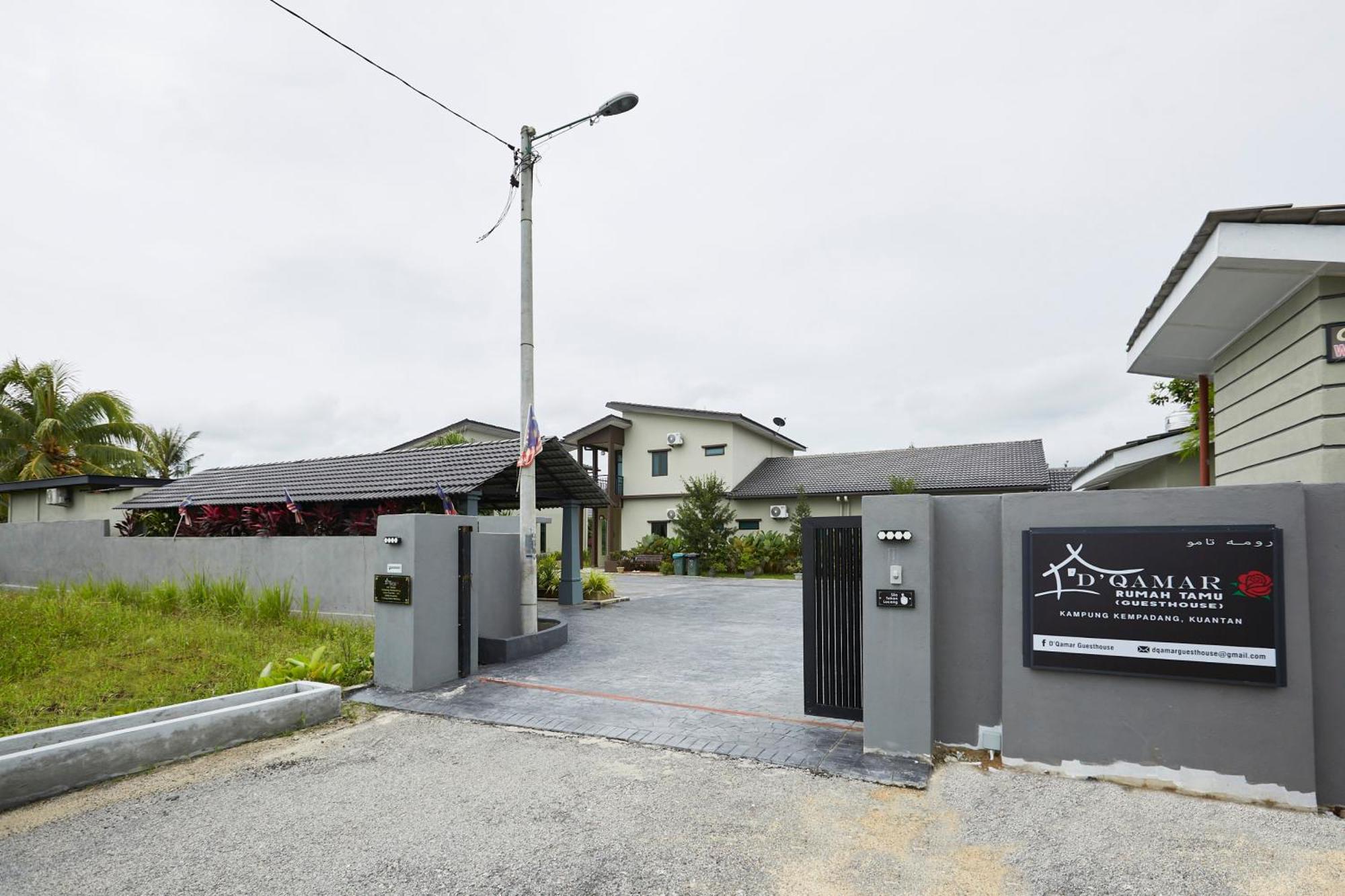 D' Qamar Guesthouse Kuantan Bagian luar foto