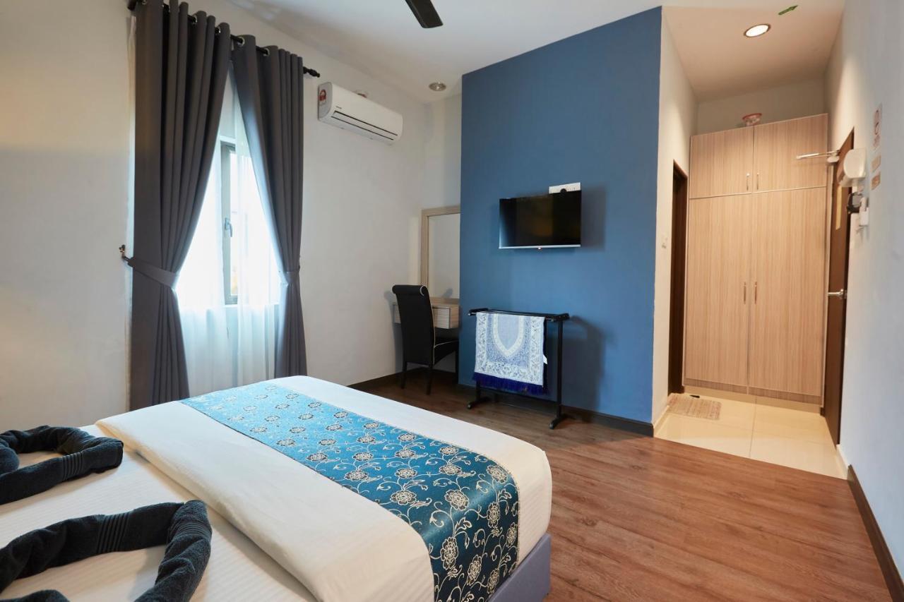 D' Qamar Guesthouse Kuantan Bagian luar foto