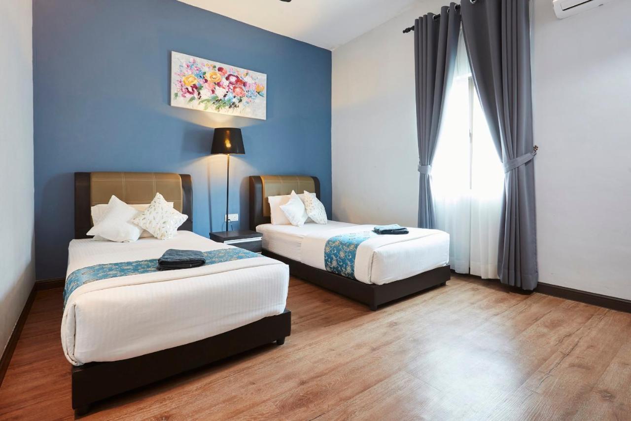 D' Qamar Guesthouse Kuantan Bagian luar foto